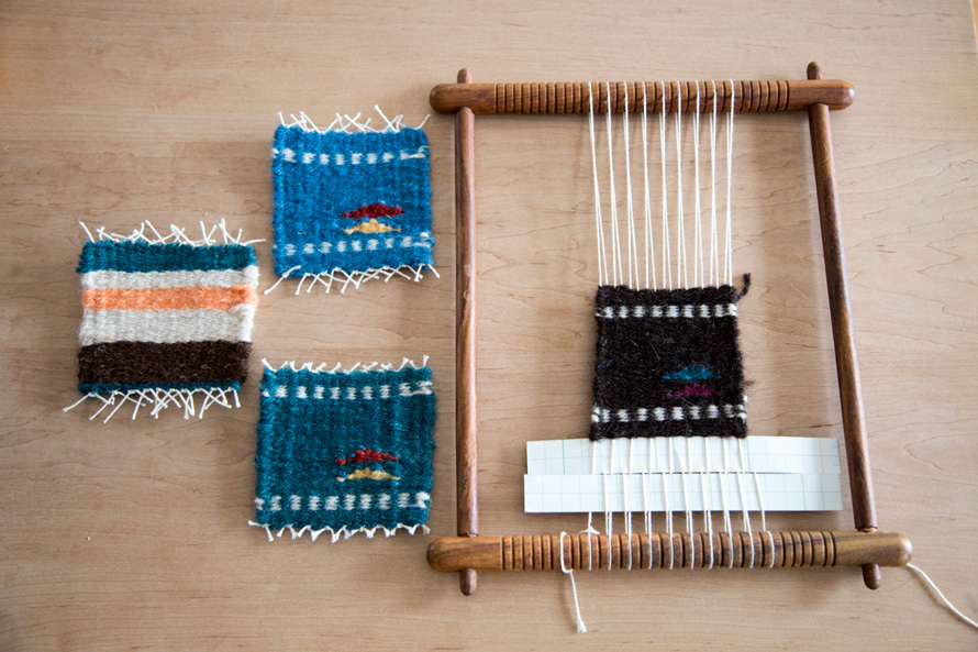 手織り（前編）｜縦糸と横糸の静かな交わり。少しずつ模様が
