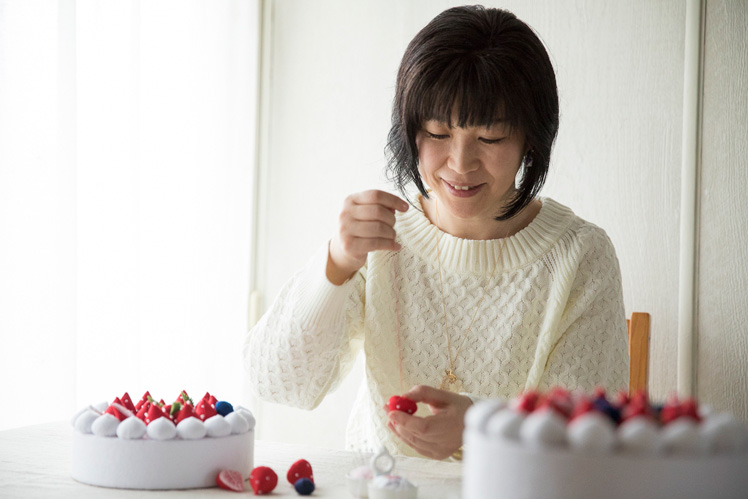 こんなかわいいケーキは食べられない!?フェルトでつくるベリーショートケーキ