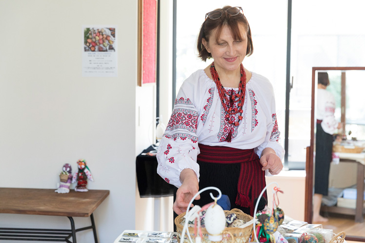 ウクライナの伝統工芸（前編）｜ろうけつ染めの卵細工「プイサンカ」にビーズ織りの「ゲルダン」。 “古くて新しい”美しいクラフトの世界。