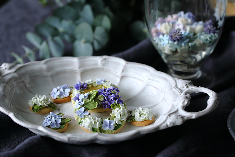 Royal Icing Flowers