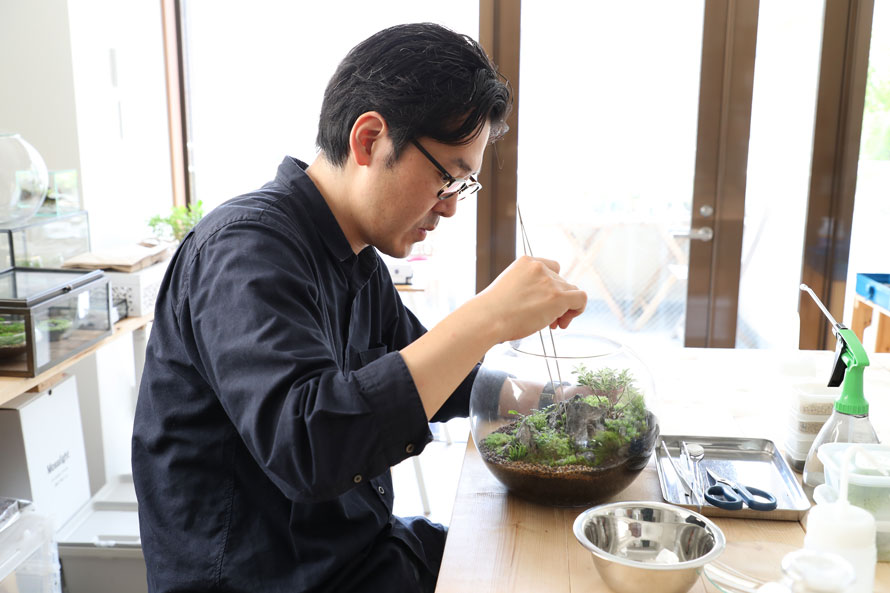 川本毅さん（後編）｜苔のテラリウムはもっとも手軽なインテリアグリーン。植物と暮らすことがもっと身近に。